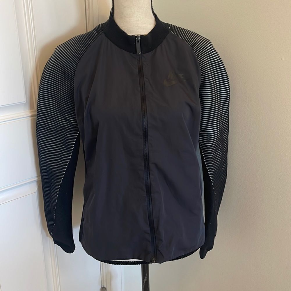 Nike ladies jackets. 